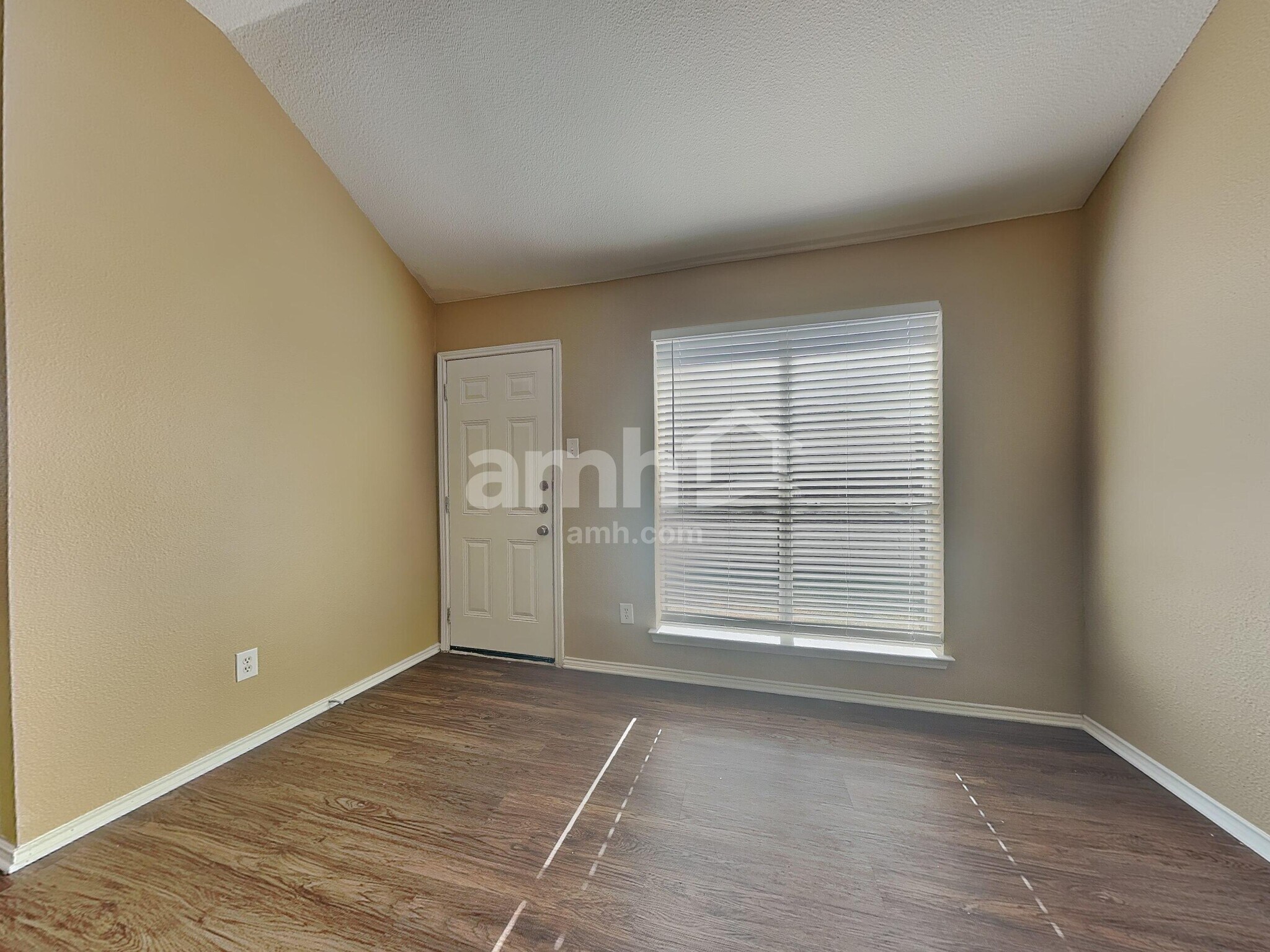 Building Photo - 1313 Gray Dawn Dr