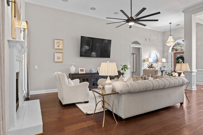 Building Photo - Richmond Hill's North Buckhead - Chastain ...