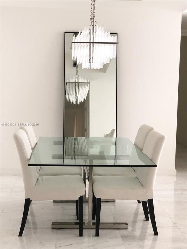 Building Photo - 15811 Collins Ave