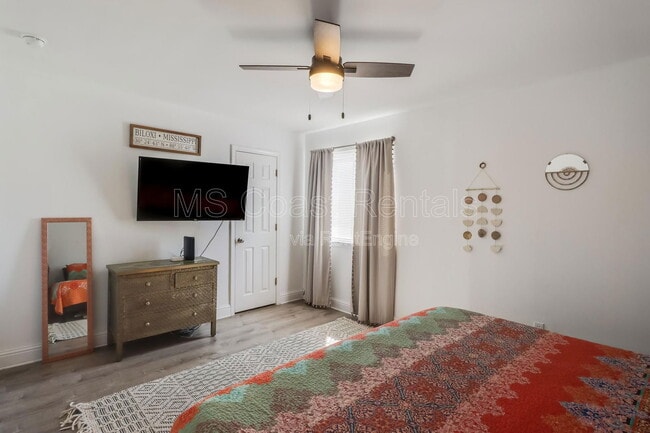 Building Photo - 1664 Beach Blvd