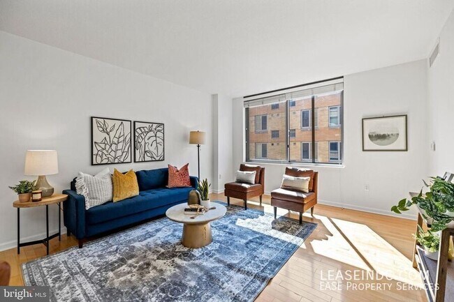Building Photo - 440 L St NW
