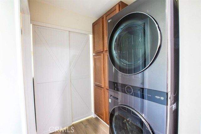 Building Photo - 32052 Via Alicia