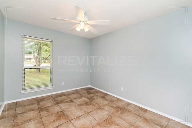 Building Photo - 1724 Rustic Wood Ct