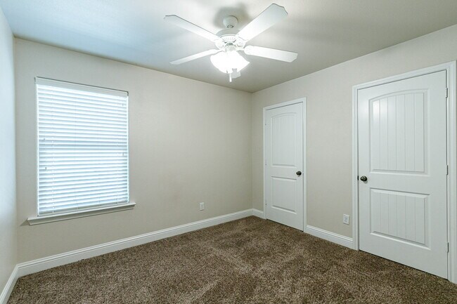 Building Photo - 3/2/2 in cul-de-sac Southwest Lubbock