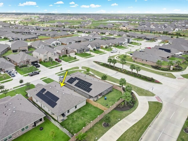 Building Photo - 2612 Golden Palms Ln