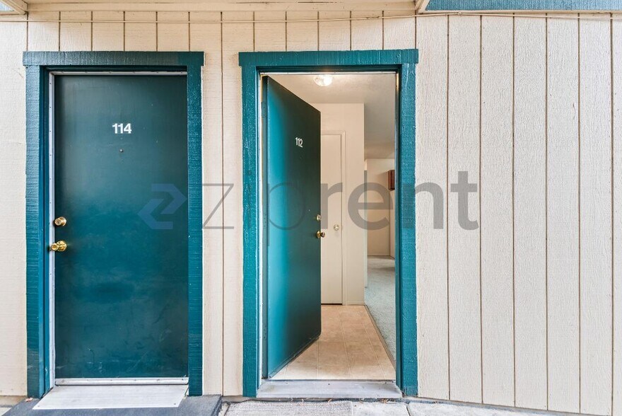 Building Photo - 1185 Meadow Ln