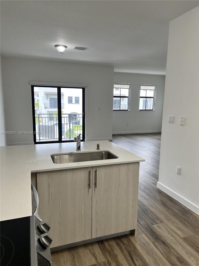 Building Photo - 15540 SW 136th St