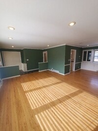 Building Photo - 8862 N Malibu Dr