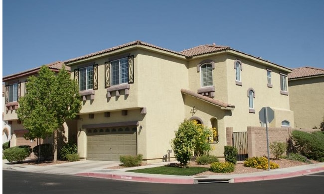 Building Photo - 5010 Whispy Breeze Ave