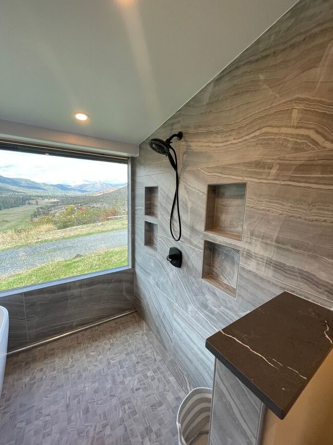 Building Photo - Rural 3 Bedroom, 2 Bath - Ruch & Applegate River Area