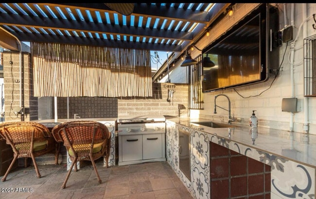 Building Photo - 1720 N Whittier Dr