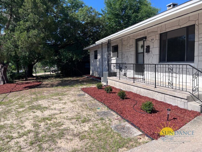Building Photo - 475 Andrew Dr