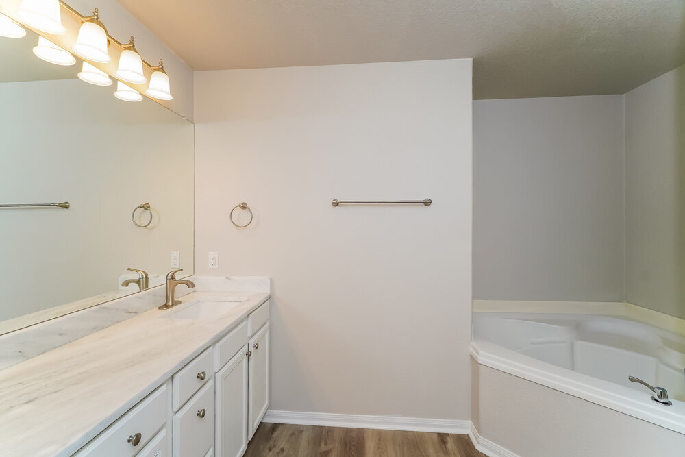 Building Photo - 5410 Chase Canyon