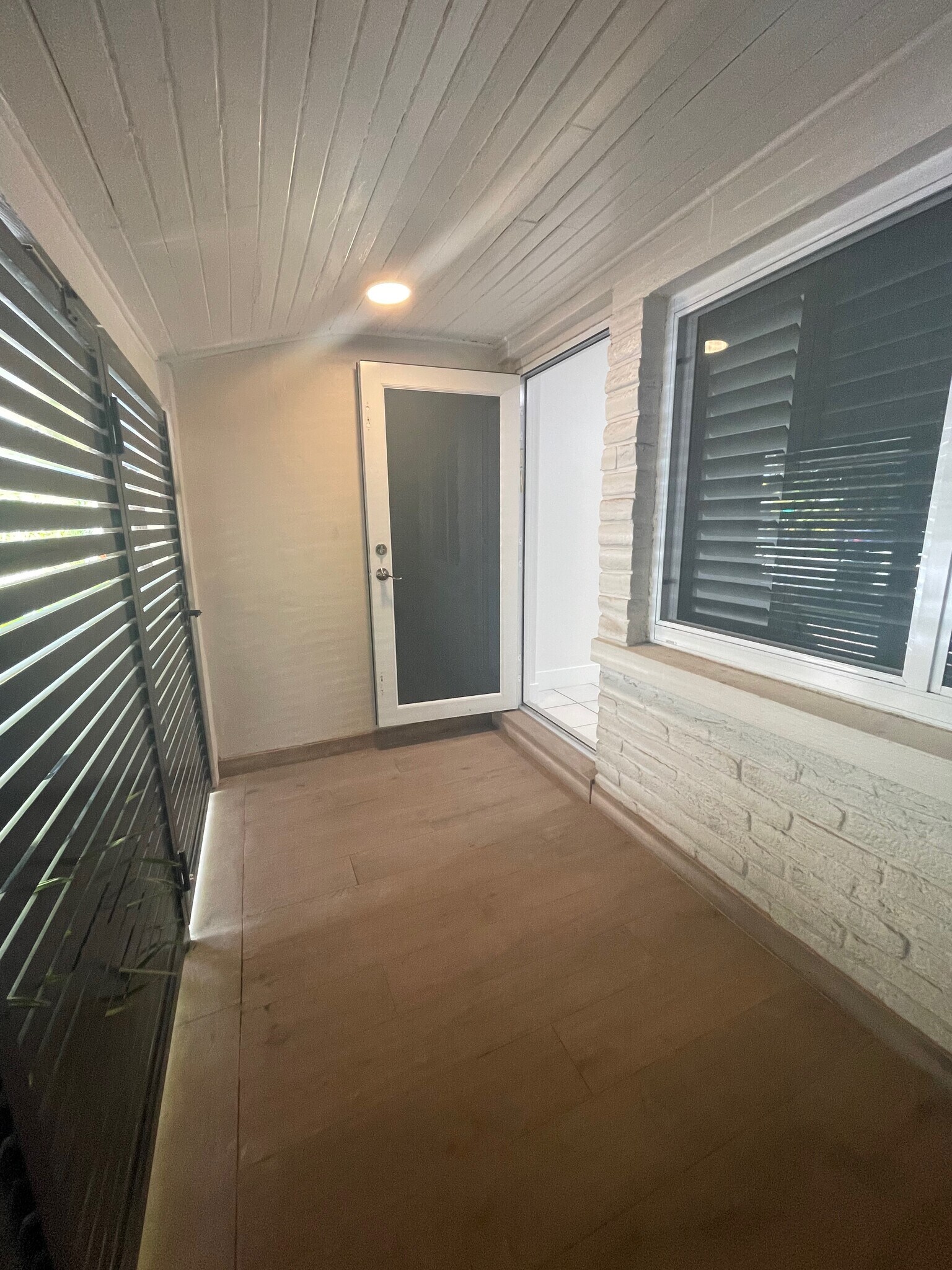 Building Photo - 2510 SW 27th St