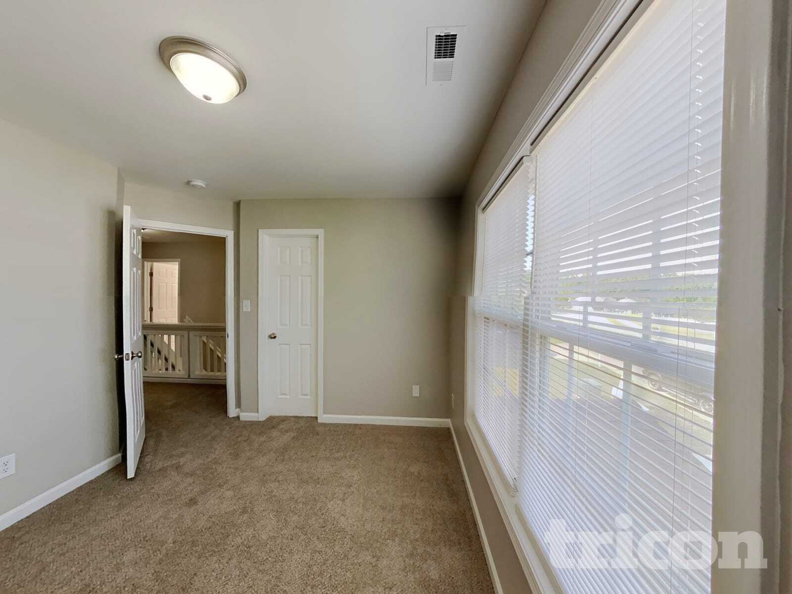 Building Photo - 4053 Laurel Glen Dr