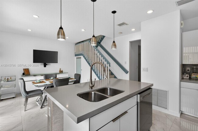 Building Photo - 11248 NW 56th St