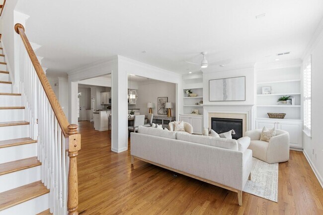 Building Photo - 124 Palm Cove Way