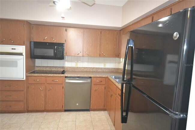Building Photo - 2471 Sumatran Way