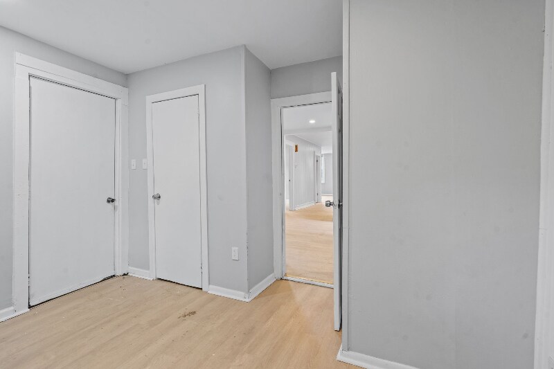 Building Photo - 372 9th St