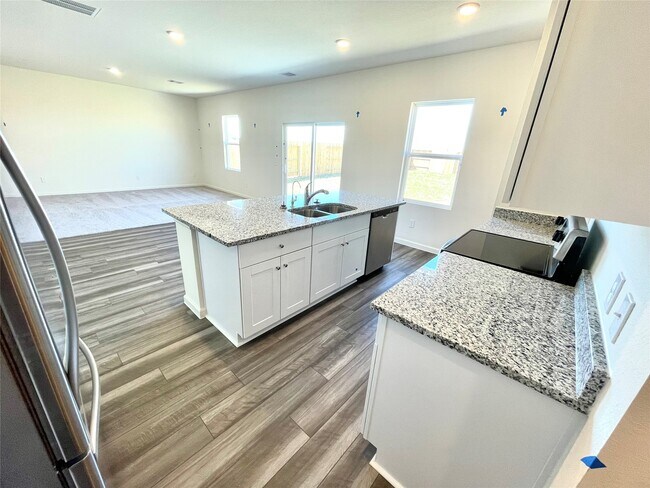 Building Photo - 5915 Grantgrala Dr