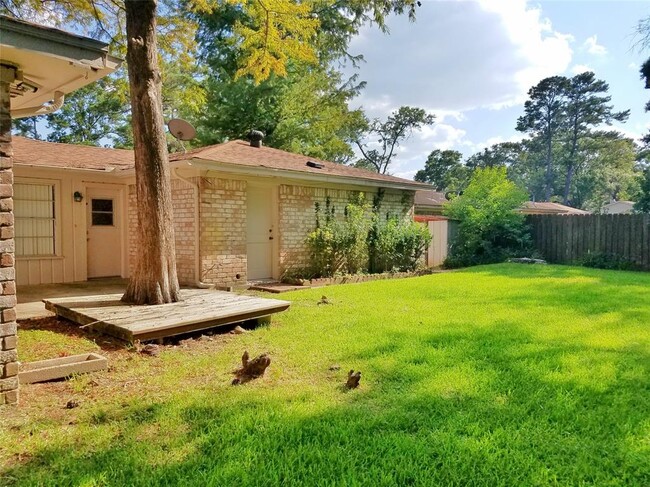 Building Photo - 3800 Kingsway Dr