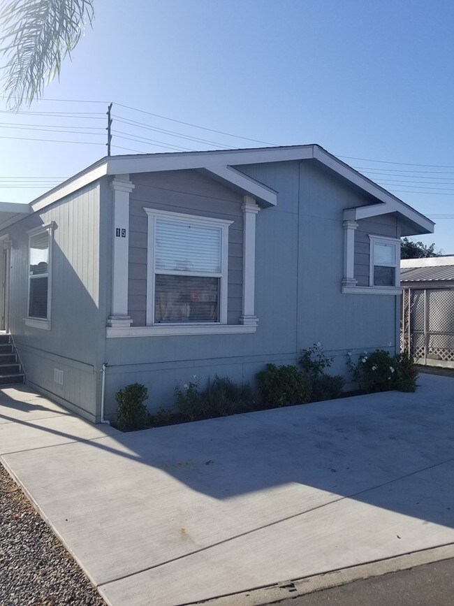 2627 E La Palma Ave 2627 E La Palma Ave Anaheim CA 92806 Apartment