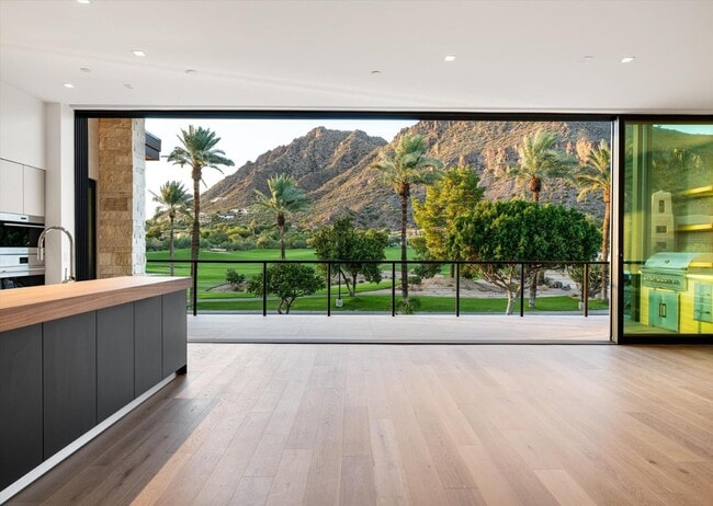 Building Photo - 4575 N Phoenician Blvd