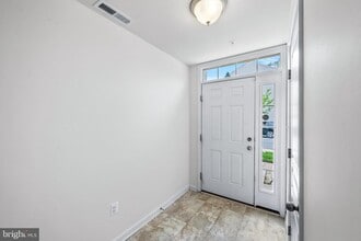 Building Photo - 644 Shore Forest Dr