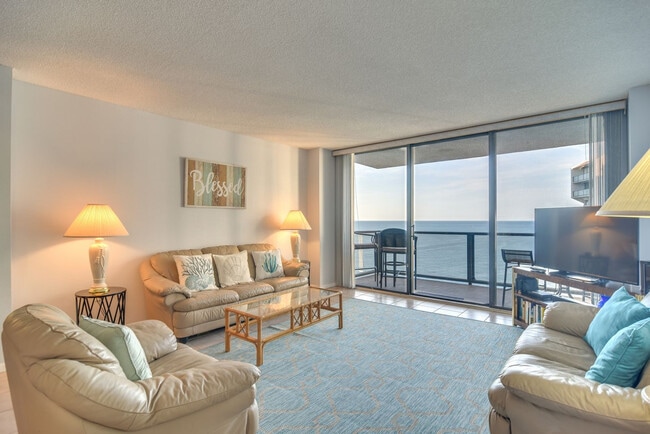 Building Photo - 450 S Gulfview Blvd