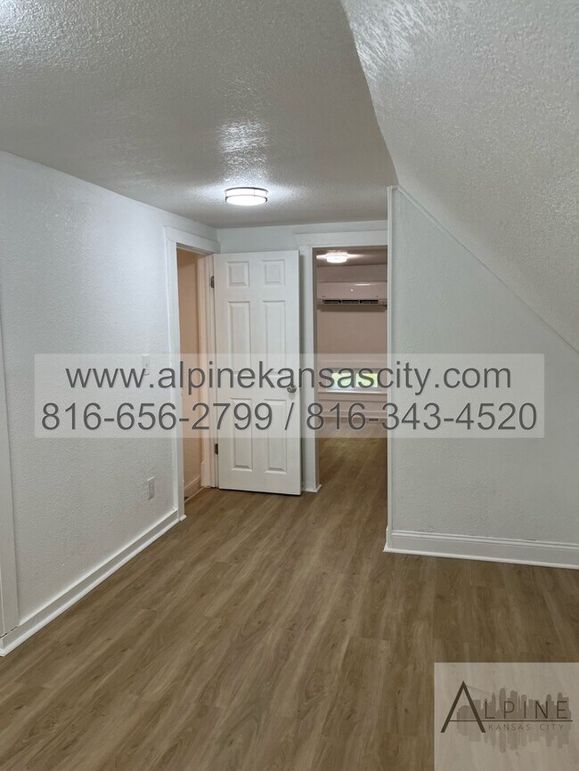 Building Photo - HUGE 3 Story Remodel!