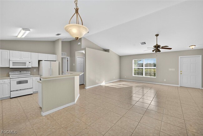 Building Photo - 408 NW 17th Ave