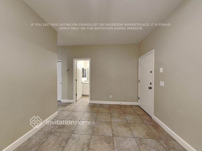 Building Photo - 10054 E Impala Ave