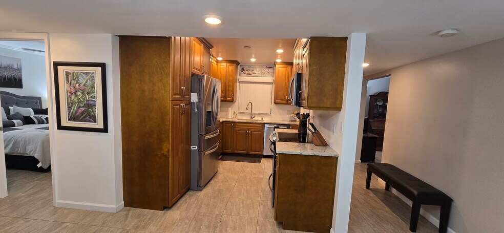 Kitchen - 14255 Rosemary Ln