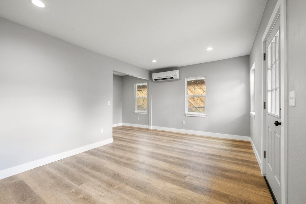 Building Photo - 340 Martin St