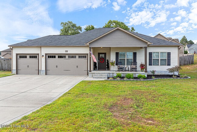 Primary Photo - 130 Blue Chip Ct