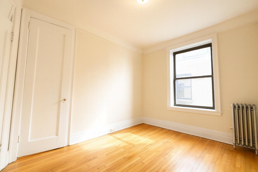 Building Photo - 150 Haven Ave