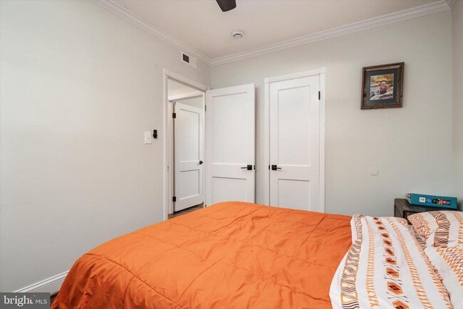 Building Photo - 741 Silver Creek Rd