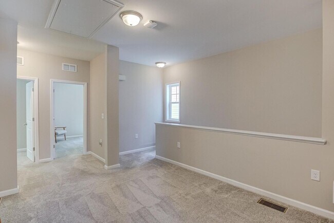 Building Photo - 1106 Brightskies St