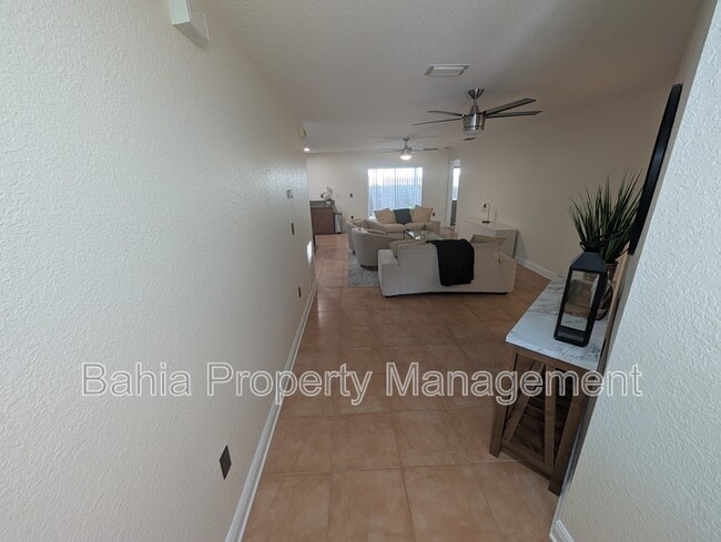 Building Photo - 7306 S West Shore Blvd