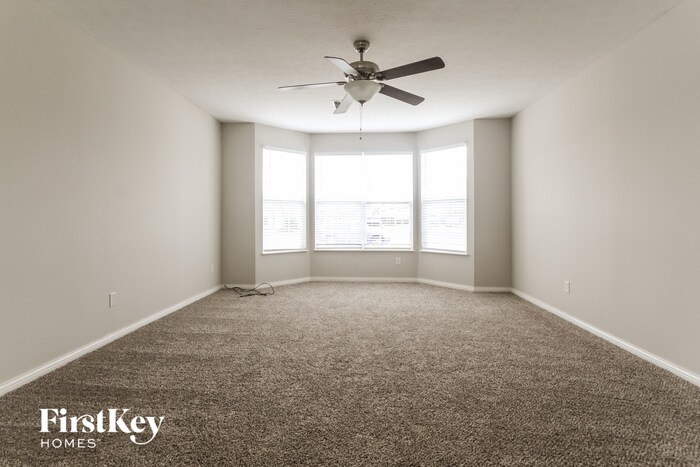 Building Photo - 6403 Pemboke Ct