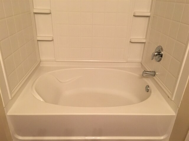 Building Photo - 13 Holly Springs Cir