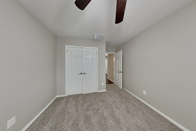 Building Photo - 17610 Bryce Manor Ln