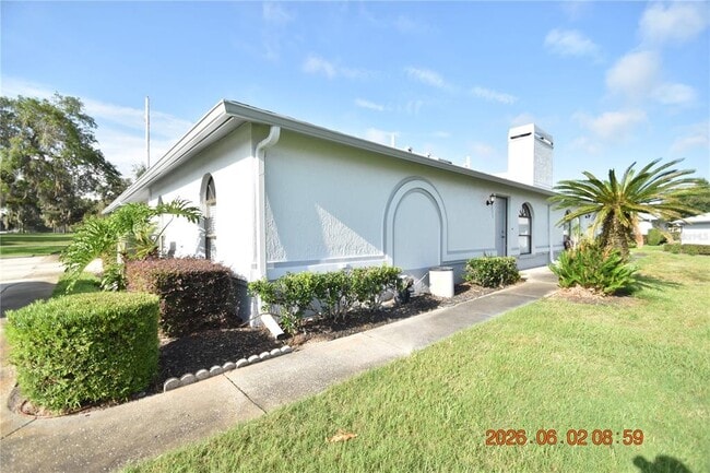 Building Photo - 23223 Club Villas Dr