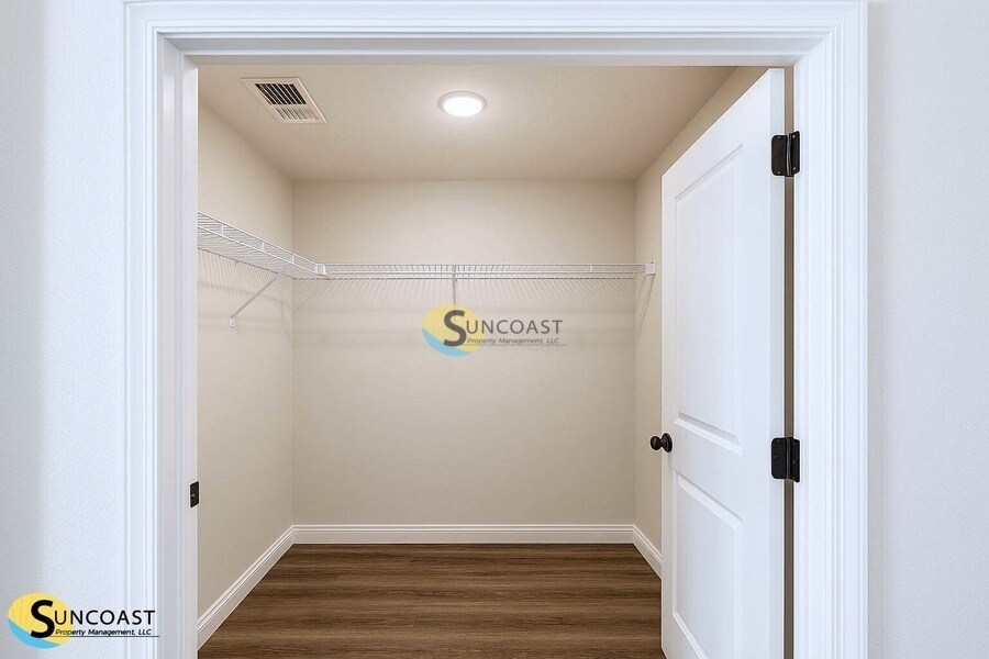 Building Photo - 6486 Sweetbay Ln