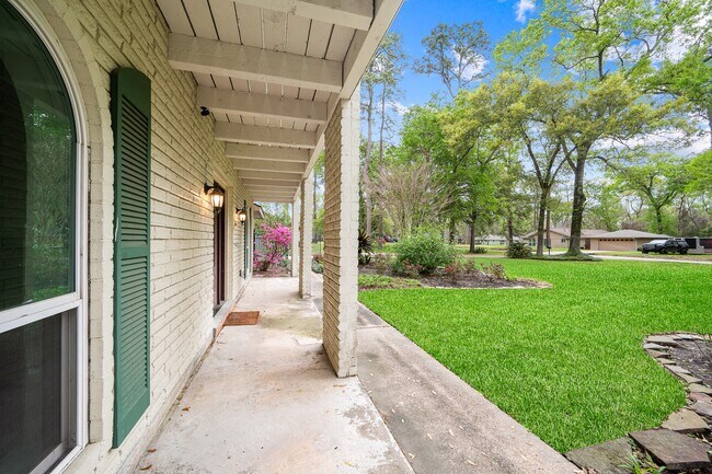 Building Photo - 16811 Waycreek Rd