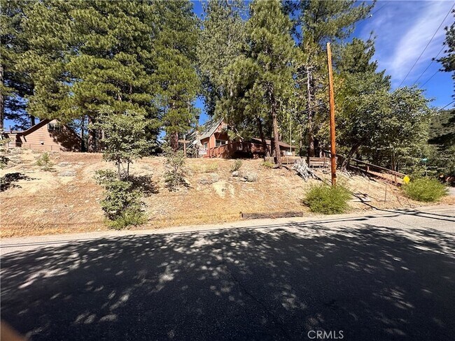 Building Photo - 2242 Deep Creek Dr