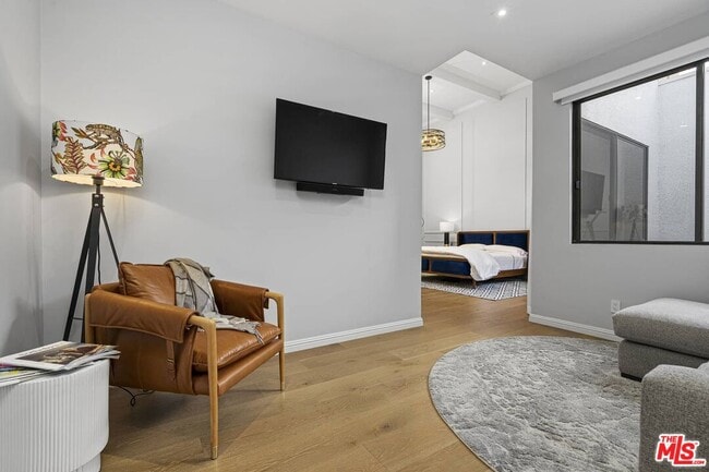 Building Photo - 2237 Century Hill