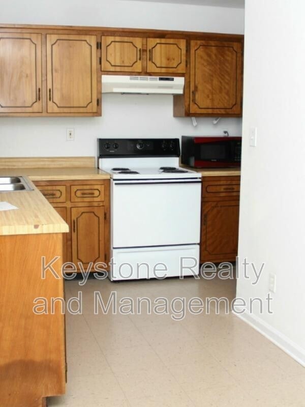 Building Photo - 1375 Thompsonville Ln