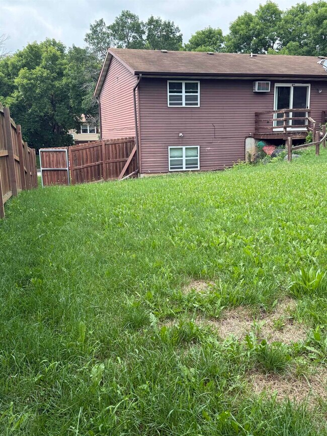 Building Photo - 2939 Traceway Dr