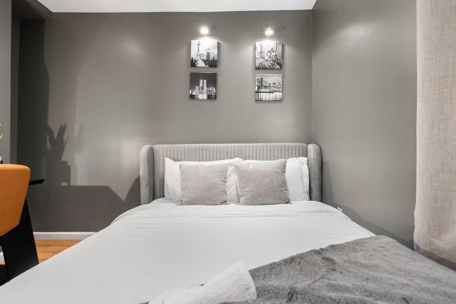 Building Photo - 32 E 44th St